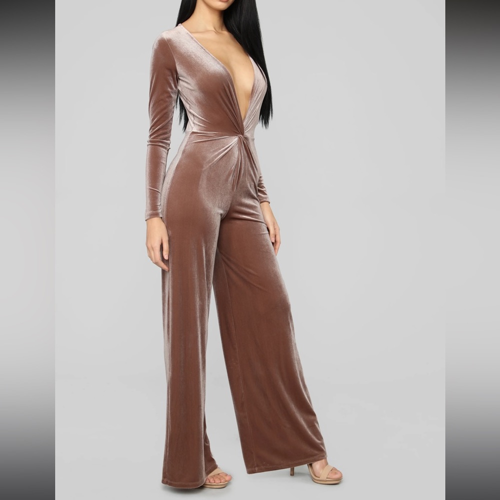 NWT - FASHION NOVA So Knot Your Average Jumpsuit - Taupe M